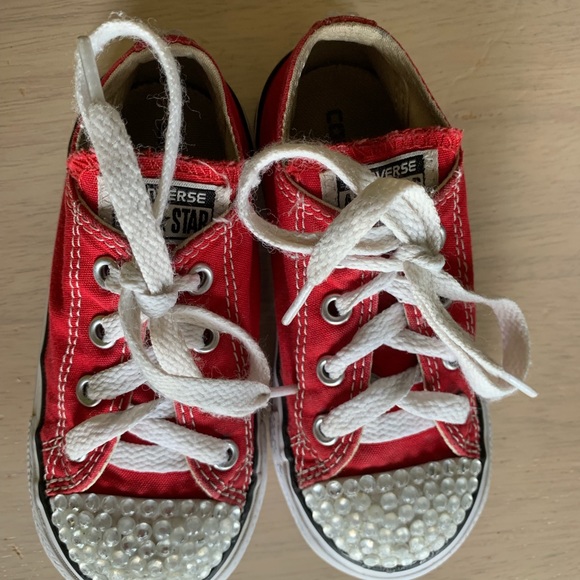 Converse - Picture 2 of 5